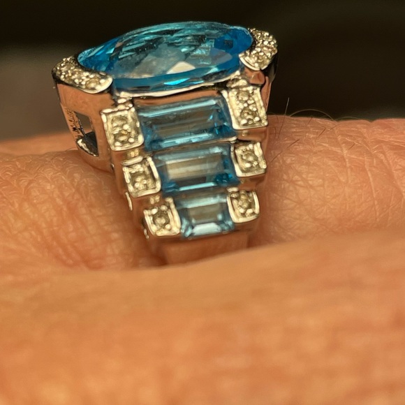 14k  Gold Swiss Blue Topaz and diamond accent Ring - Picture 2 of 9